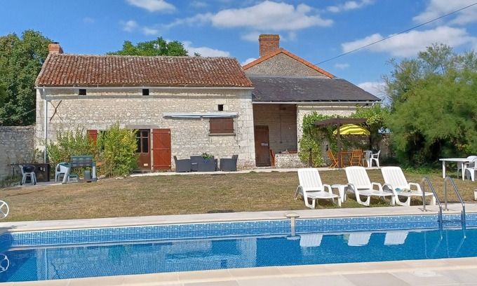Jaulnay Other | Spacious Farmhouse with Private Pool. Ideal for 10 adults.
