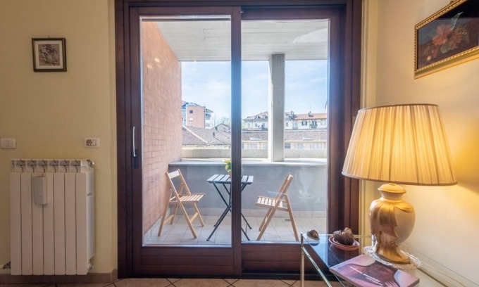 Vittoria Apartment | Spacious fort Appt x6 FREE PARKING