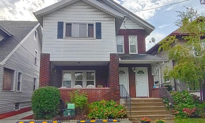 Erie Apartment | Spacious Frontier Park Apartment