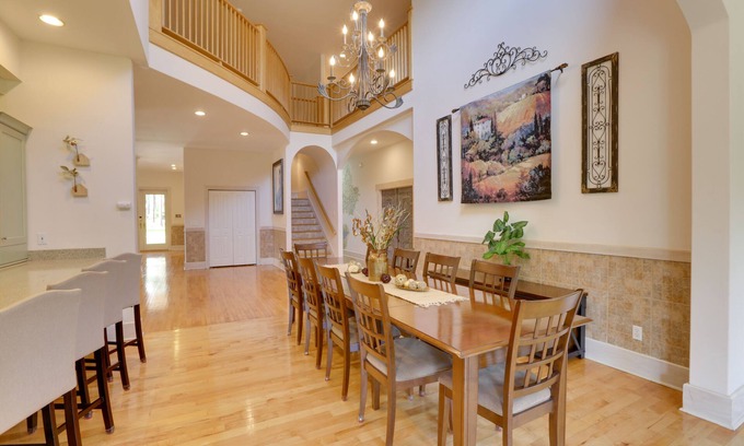 Albany House | Spacious Georgia Vacation Rental w/Large Deck