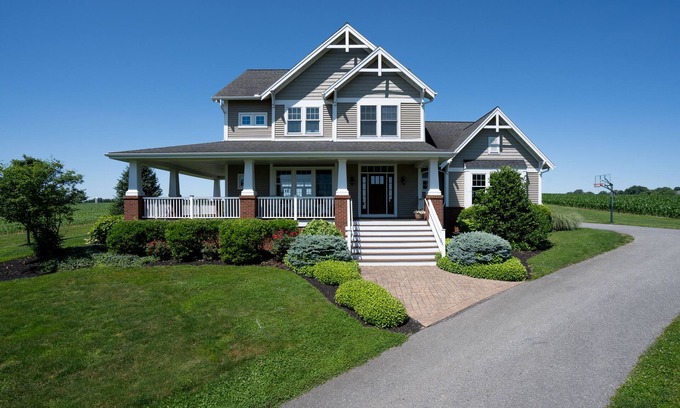Rohrerstown House | Spacious Hilltop Escape with Basketball, Pingpong & Sunset Firepit
