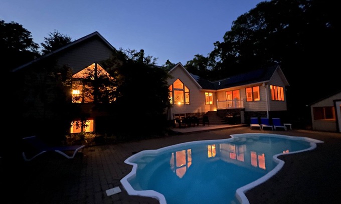 Kingston House | Spacious hilltop getaway on 10 acres -Gaming room, hot tub, close to all!