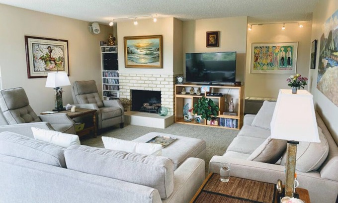Seaside House | Spacious Home, Beautiful Gardens, Ocean View