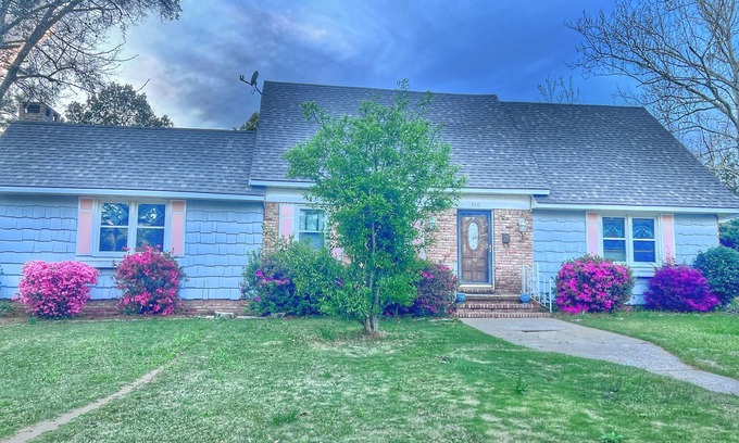 Spanish Fort House | Spacious Home n Garden