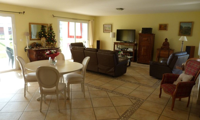 Biarrotte House | Spacious house: 180m2 living space, great comfort in a quiet location with swimming pool