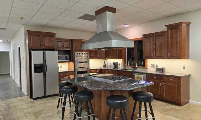 Salunga Other | Spacious House Ideal for Sports Teams, Across from Spooky Nook in Manheim, PA