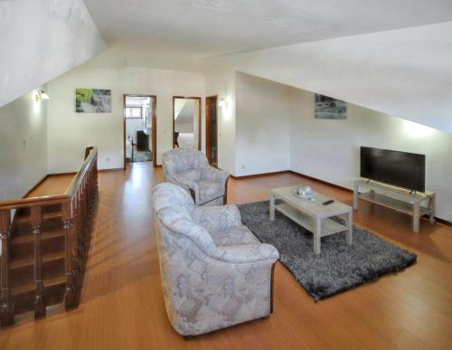 Santa Maria da Feira House | Spacious house in Santa Maria da Feira - 220 m² with city view