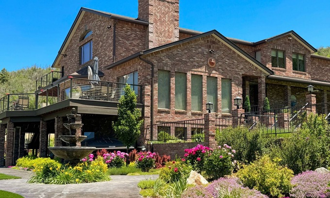 Durango - Purgatory House | Spacious mountain retreat w/incredible views, hot tub, gym & great location