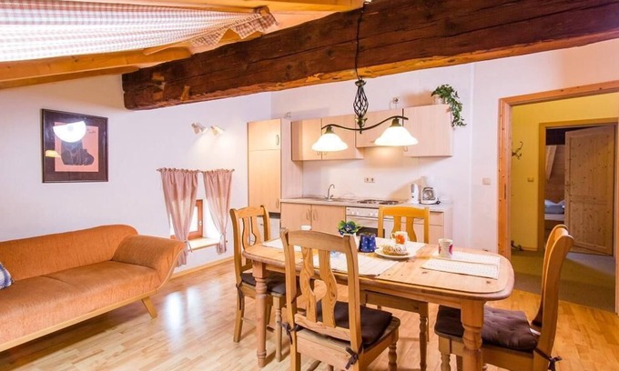Freyung Apartment | Spacious non-smoking attic apartment (75sqm)