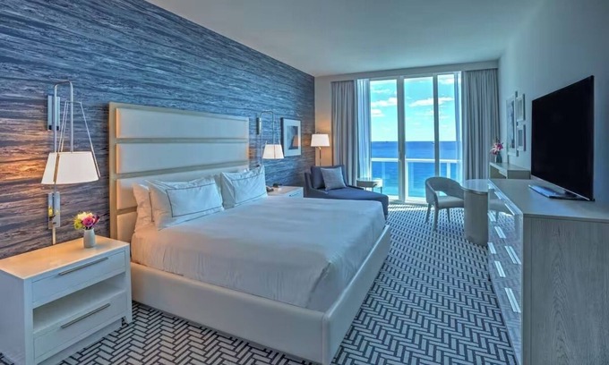 Central Beach Hotel | Spacious Oceanfront Balcony Room Perfect for Couples and Solo Travelers