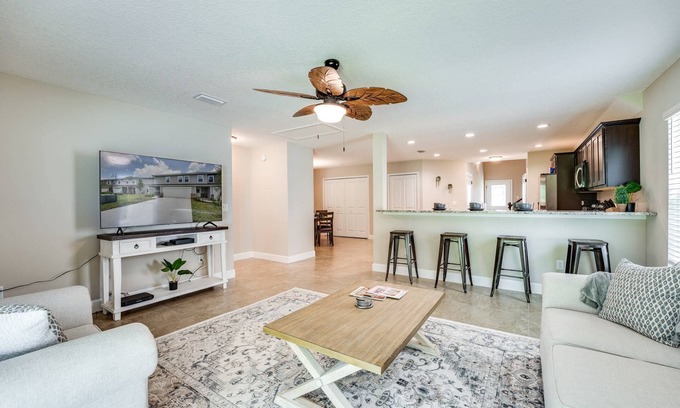 Doctors Inlet House | Spacious Orange Park Townhome |Main Level King Suite |Dogs Ok |Garage Parking |Open Concept |Cable