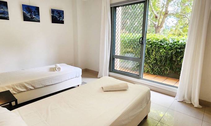 Redfern Apartment | Spacious Park-Side Retreat Moments From The City