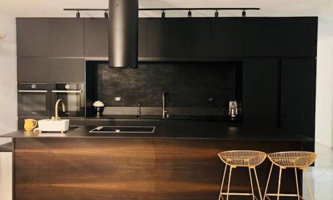 Rehovot House | Spacious Penthouse Near the Weizmann institute and Sience park