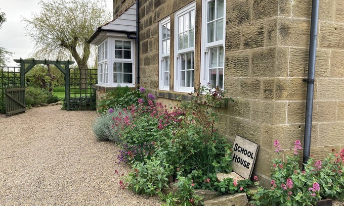 Ingleby Cross House | Spacious period property in friendly village