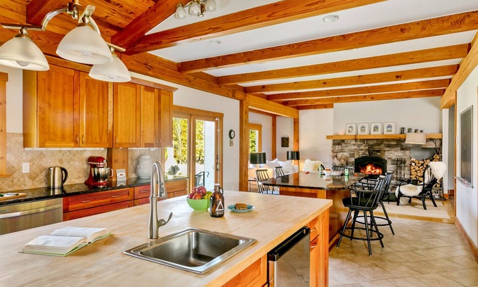 High Falls House | Spacious/Secluded Home w/Pool, Chefs Kitchen, Neighboring Farm Pastoral Views