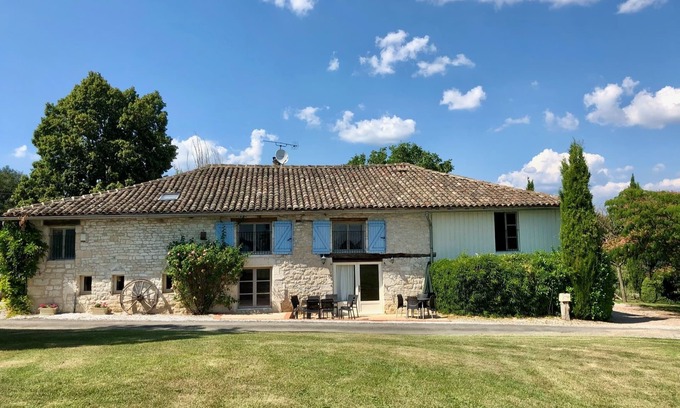 Le Verdier House | Spacious Stone Barn, Large Pool and Terrace, Peaceful, Rural Location in Tarn.