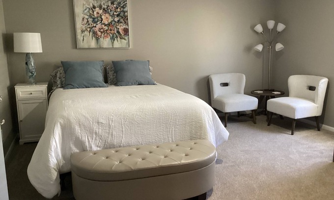 Escanaba Apartment | Spacious Studio Apartment in Escanaba