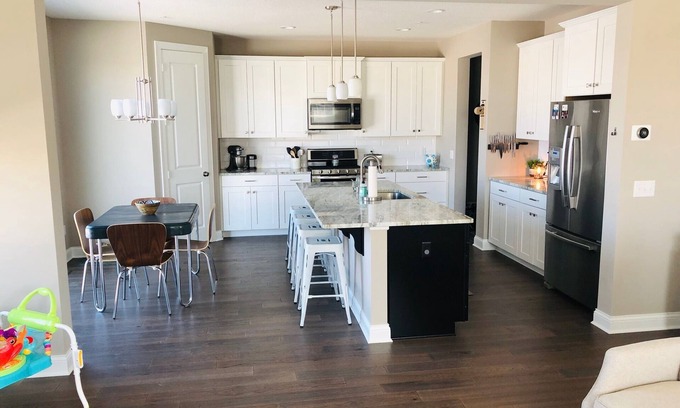 Webster House | Spacious Townhome close to the Twin Cities, lakes, shopping and restaurants.