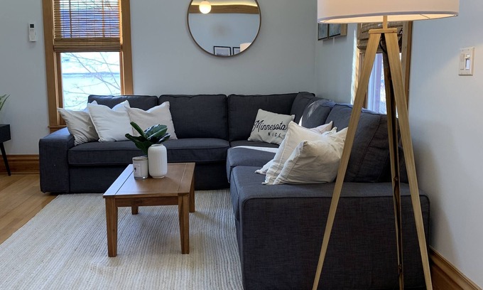 Bryant Apartment | Spacious uptown/downtown MSP apartment