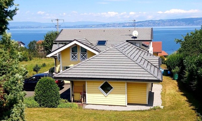 Lugrin House | Spacious vacation home villa with fantastic lake views