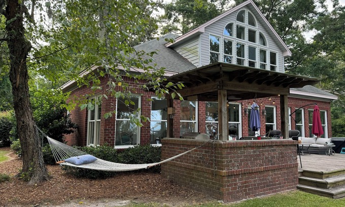 Lake Waccamaw House | Spacious waterfront house with private dock and mooring in lovely Lake Waccamaw