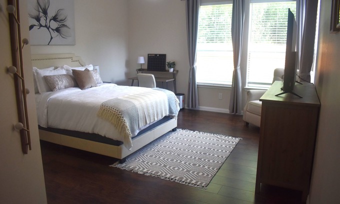 Addicks House | Spacious, west Houston 2-story home with backyard