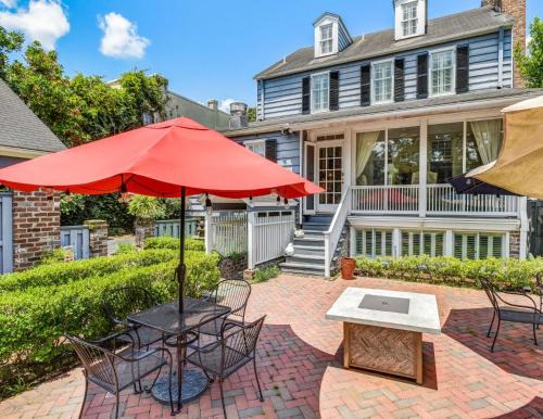 Historic District - North House | Spanish Moss Inn