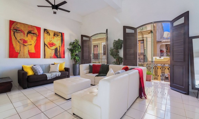 Old San Juan Apartment | Spanish Penthouse private Patio Prime location