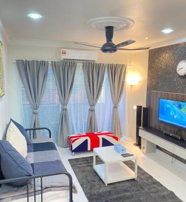 Kampung Paroi Apartment | Spanish Villa homestay