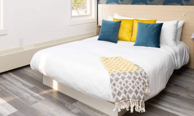 Northeast Edmonton Apartment | Sparkling Clean, Beautiful, Comfy and Cool in Highlands
