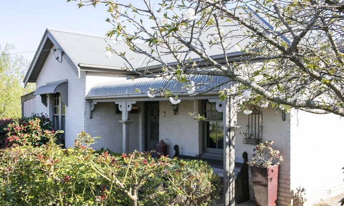 Millthorpe House | Speckled Nest House @ Millthorpe