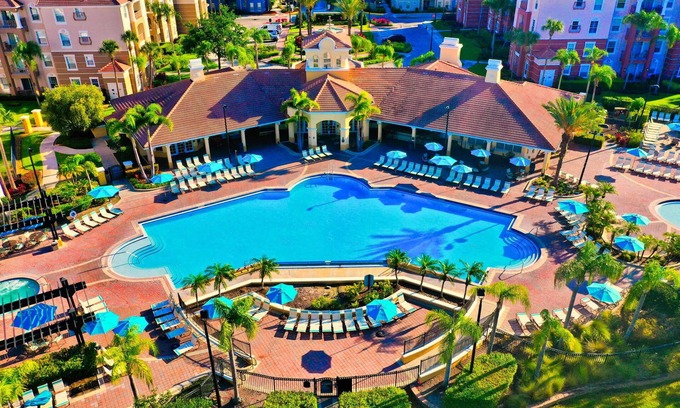 Florida Central Atlantic Coast Condo | Spectacular new Spotless Condo Minutes to Disney, Universal, SeaWorld 1823 sqft