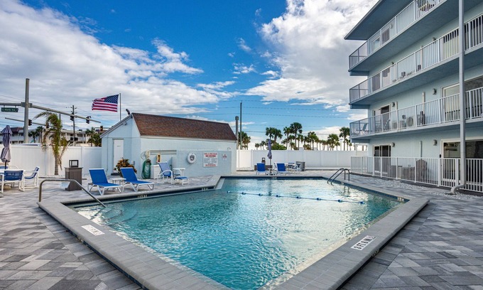 New Smyrna Beach Apartment | Spectacular Ocean View STEPS from the Beach and Pool! 4th Floor Studio!