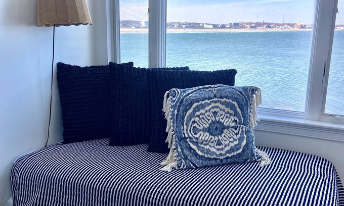 Little Nahant Apartment | Spectacular OCEANFRONT apt near BOSTON, SALEM + Logan Airport