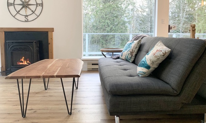 West Porpoise Bay House | Spectacular Sechelt: Entire House on Porpoise Bay