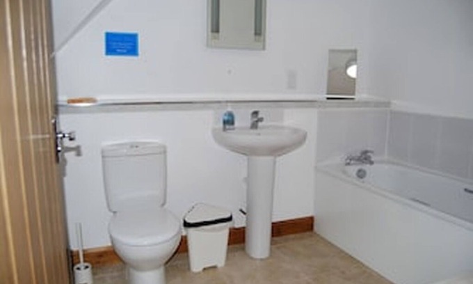 Duns Cottage | Spectacular uninterrupted views-w/hot tub-5mins from Duns Town
