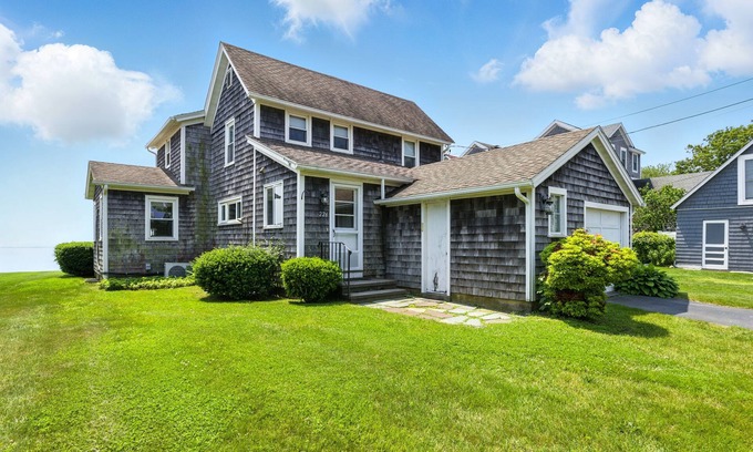 Westbrook Center House | Spectacular Waterfront home waiting for you.