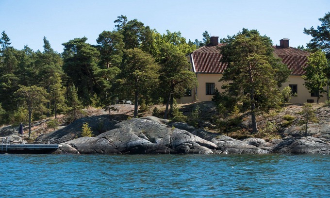 Nor House | Spectacular Waterfront Property with Private Sauna and Magnificent view