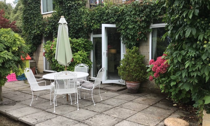 Claverton Bed & Breakfast | Spinneycross