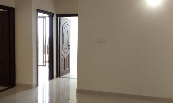 Indore Apartment | Spiritual old Indian cultural city near Airport around 10 kilometers