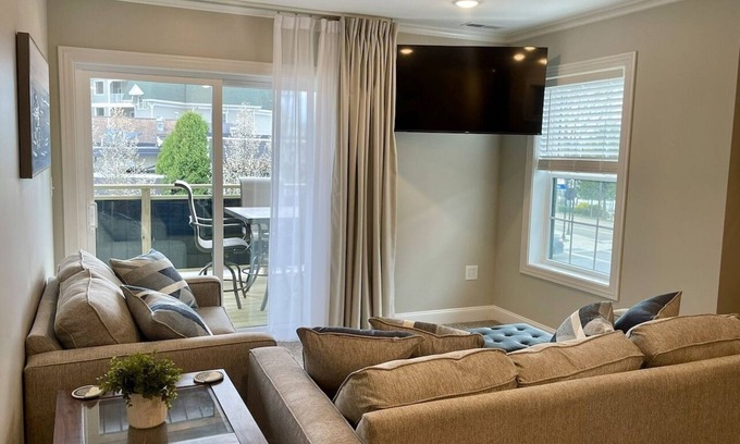 Bemus Point Apartment | Splash Suites ~Newly Built~ Heart of Bemus Point # 2
