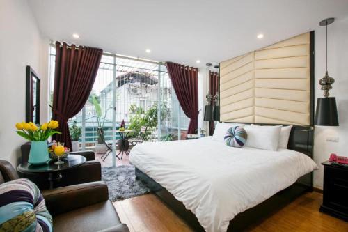 Hang Trong Hotel | Splendid Holiday Hotel Spa