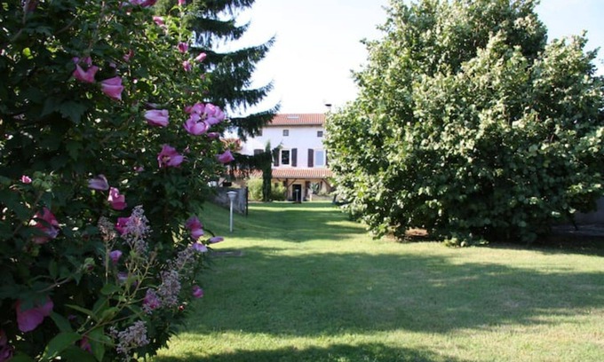 Bouge-Chambalud Villa | Splendid large country house