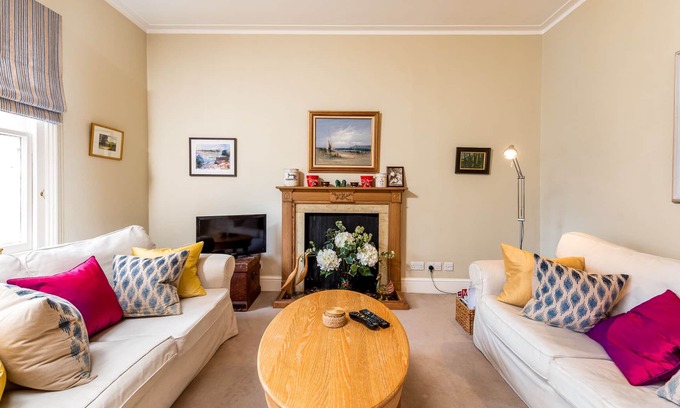 Chelsea Apartment | Splendid, light and spacious apartment between Fulham and Kings Rd Chelsea.