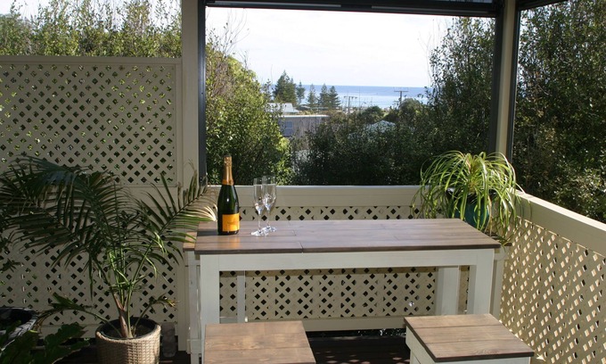 Moana Apartment | Spoil yourself! Gateway- McLaren Vale wineries, Moana Beach & Onkaparinga Gorge!