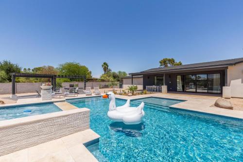 Shea North Estates House | Sport & Splash - Pickle ball - Sports Court -Pool & Spa