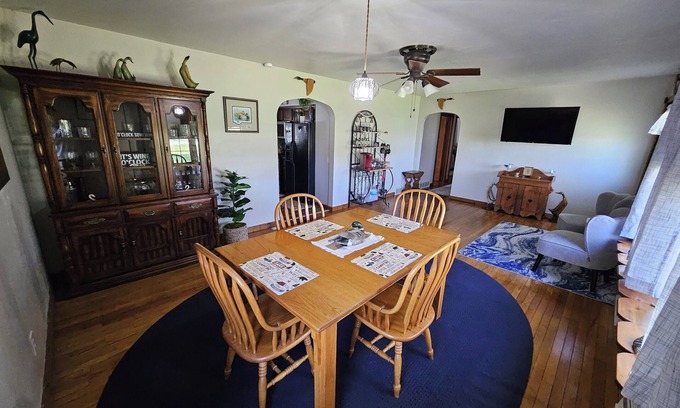 Knox House | Sportsman’s Hideaway- Cozy 3 bedroom home less than 2 miles from Bass Lake!