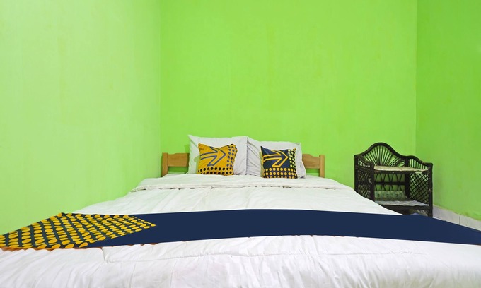 Bandung Hotel | SPOT ON 91543 Pondok Denki 11