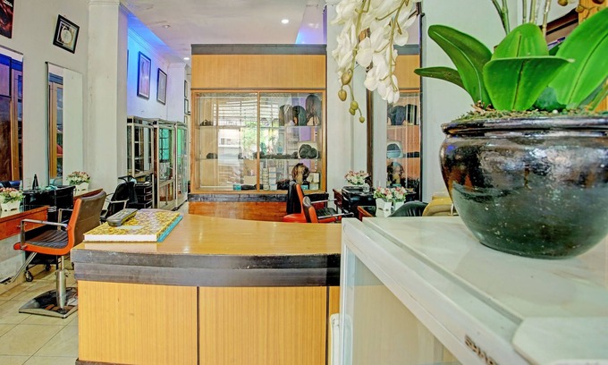 Lawang Hotel | SPOT ON 92905 Sutomo Residence Syariah Near Taman Tugu Padang Area