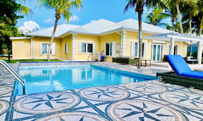 South Sound Villa | Sprat Bay Luxury Villa